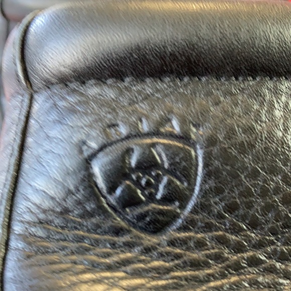 ARIAT JOSIE BLACK LEATHER LACE UP BOOTS. - Picture 11 of 12